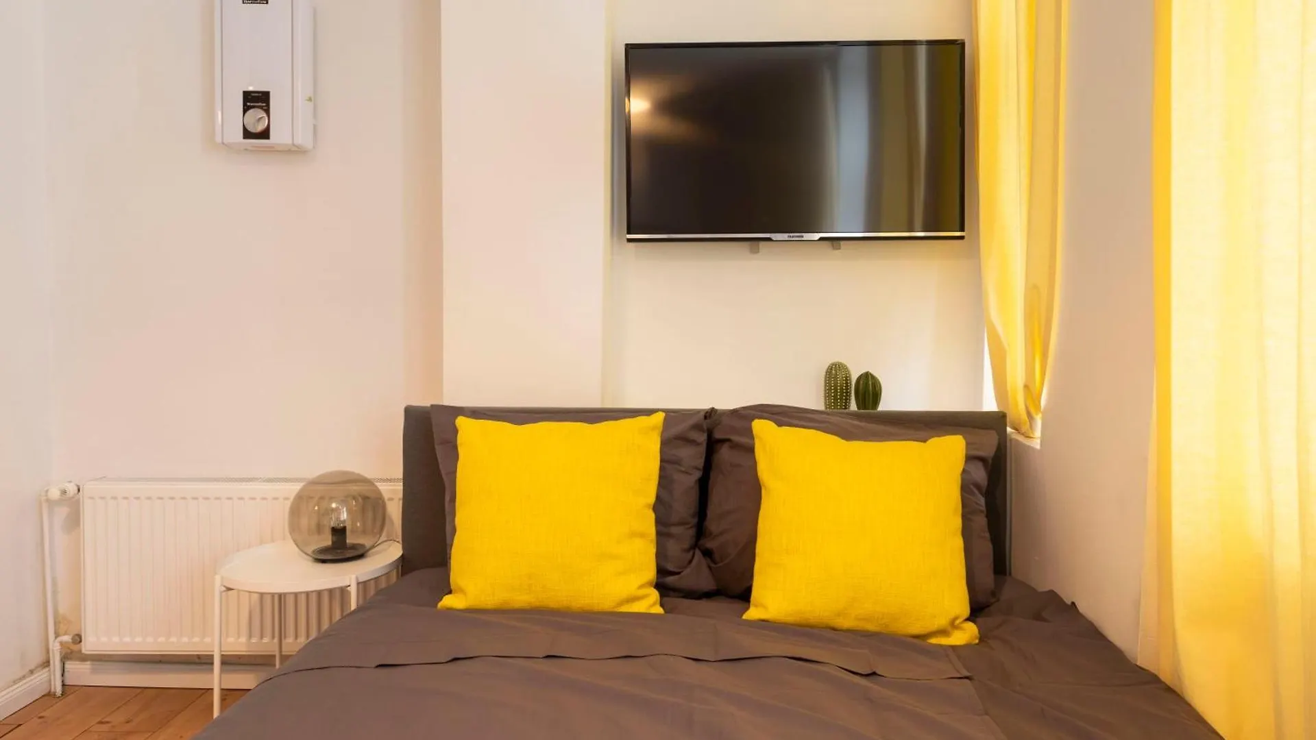 112 Joachim Hlinks Apartment Berlin 0*,