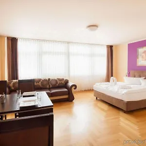  Apartmán Youth Apartments - Ku'Damm