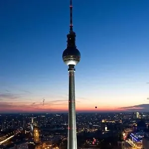  Lejlighed Romantic Style Alexanderplatz